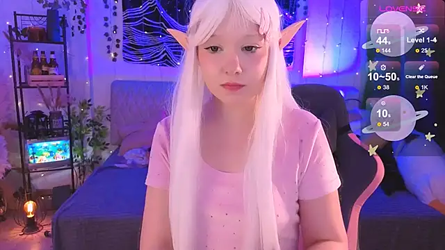 IrmaBell online show from December 17, 2025, 12:49 am