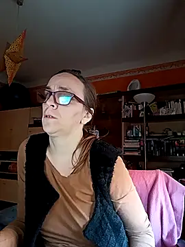 Dettybitch40 online show from October 22, 2025, 6:46 am