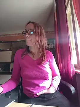 Dettybitch40 online show from April 20, 2026, 1:47 pm