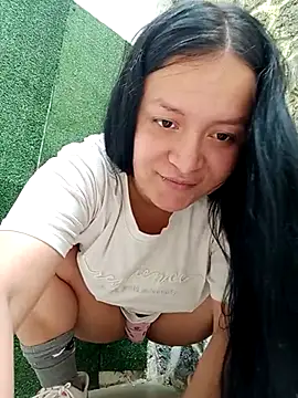 Arisha34 online show from February 17, 2025, 4:26 pm