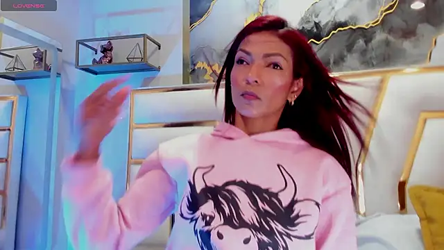 HannaPetit online show from February 6, 2026, 7:06 pm