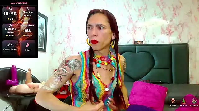 Snapshot of VanessaWolf chatting on November 25, 2025, 4:18 pm VanessaWolf online show from November 25, 2025, 4:18 pm