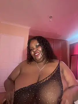 Snapshot of Michyboldy chatting on April 13, 2026, 8:09 am Michyboldy online show from April 13, 2026, 8:09 am