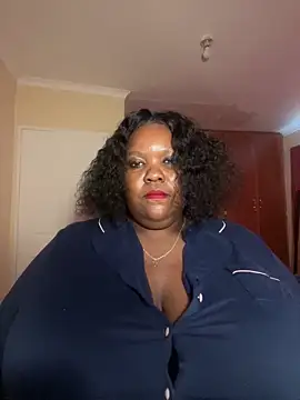 Snapshot of Michyboldy chatting on April 14, 2026, 7:36 am Michyboldy online show from April 14, 2026, 7:36 am