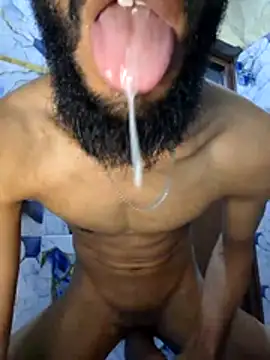 Snapshot of kingofextrasize chatting on May 9, 2026, 3:23 am kingofextrasize online show from May 9, 2026, 3:23 am