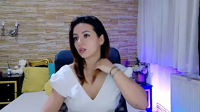 PlayfulElla online show from February 17, 2025, 12:05 pm