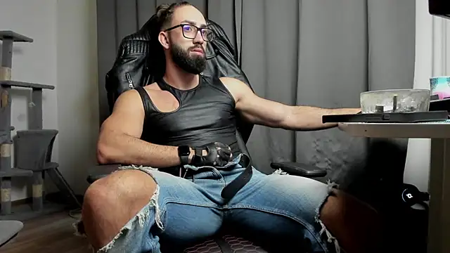 Snapshot of liamaesthetic chatting on January 31, 2025, 7:18 am liamaesthetic online show from January 31, 2025, 7:18 am