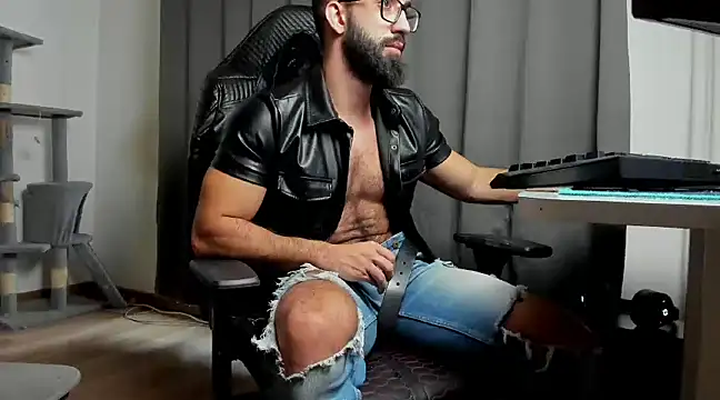 Snapshot of liamaesthetic chatting on February 28, 2025, 9:58 am liamaesthetic online show from February 28, 2025, 9:58 am