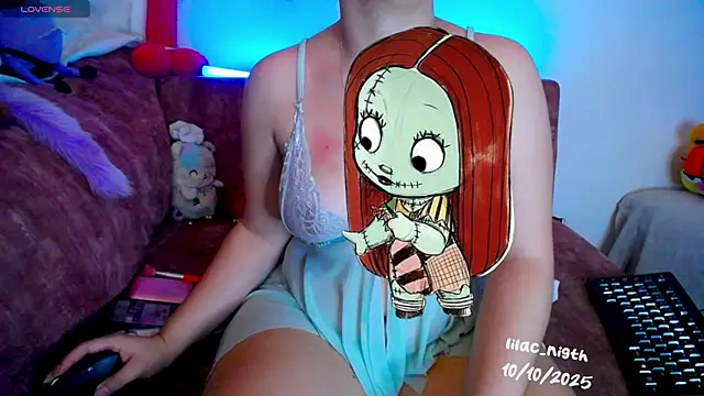 Snapshot of lilac_night33 chatting on October 10, 2025, 12:26 pm lilac night33 online show from October 10, 2025, 12:26 pm