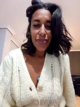 Goldenlace online show from January 18, 2025, 8:19 pm