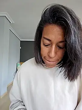 Goldenlace online show from March 13, 2025, 12:13 pm