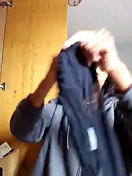 Goldenlace online show from March 14, 2025, 4:09 pm