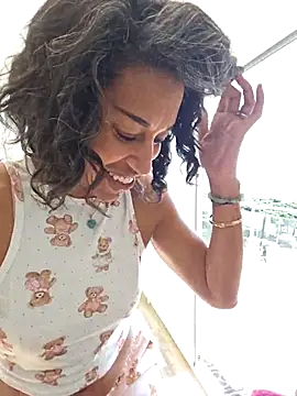 Goldenlace online show from February 14, 2026, 10:45 am