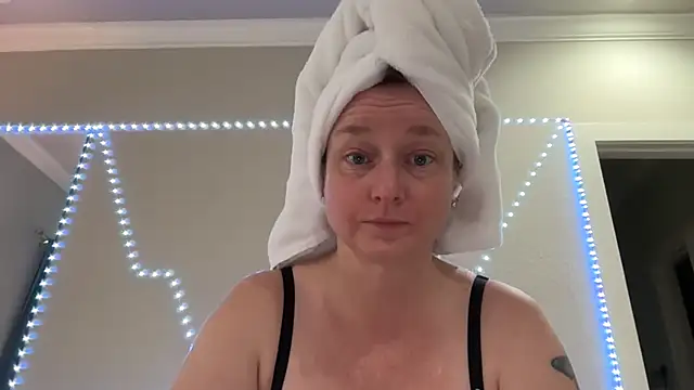 Vivian MayXxX online show from September 24, 2025, 5:16 pm