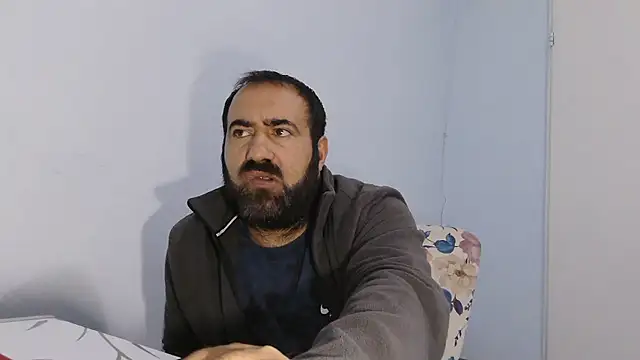 Snapshot of ZYXEL353 chatting on October 25, 2025, 11:32 pm ZYXEL353 online show from October 25, 2025, 11:32 pm