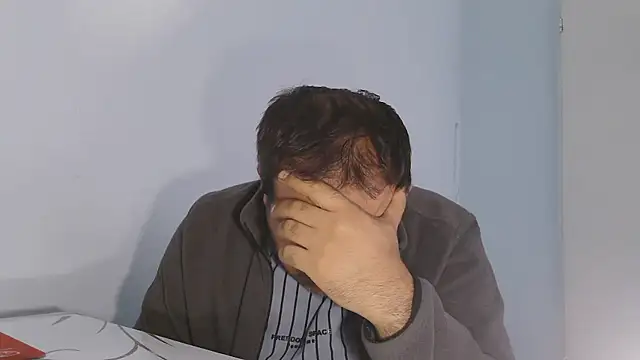 Snapshot of ZYXEL353 chatting on November 3, 2025, 11:55 am ZYXEL353 online show from November 3, 2025, 11:55 am