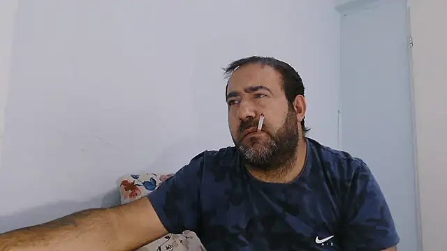 Snapshot of ZYXEL353 chatting on November 15, 2025, 9:50 am ZYXEL353 online show from November 15, 2025, 9:50 am