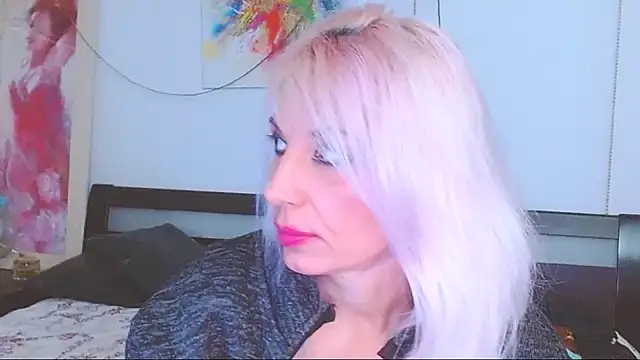 HoneyLara online show from February 18, 2025, 12:48 am