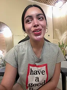 HotstuffCherrySummer online show from April 19, 2026, 10:58 am