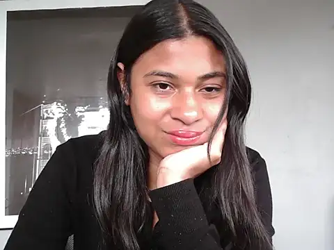 dark enchantress  online show from January 7, 2026, 8:11 pm