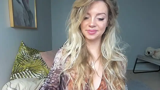 BelieveinEmliy online show from January 2, 2025, 9:22 am