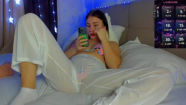 92yourbitch922 online show from February 22, 2025, 7:14 pm