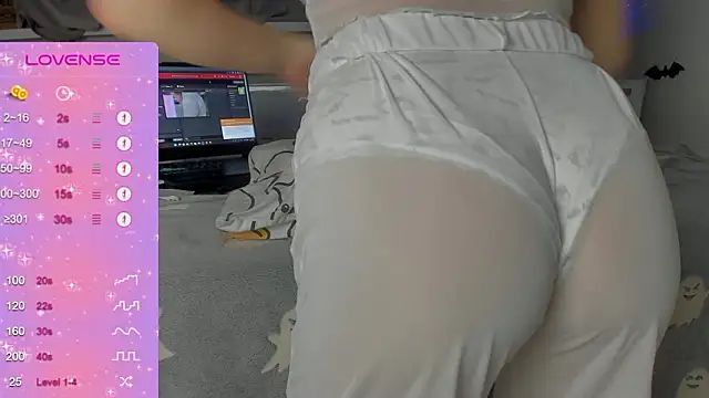 92yourbitch922 online show from March 13, 2026, 7:20 pm