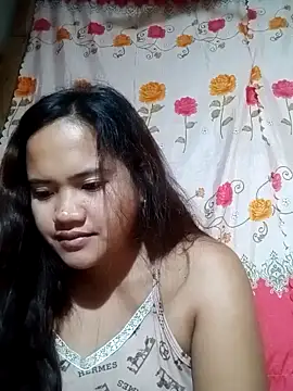 Sexiest quen online show from February 1, 2026, 7:45 pm