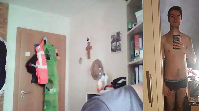 Chris23547 online show from January 15, 2026, 2:32 pm