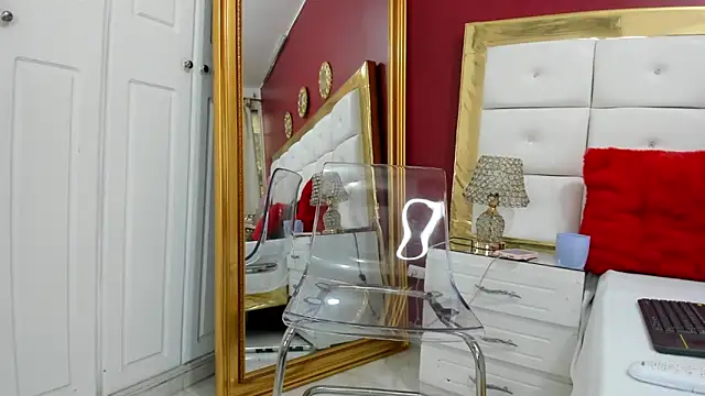 KendalStallyon online show from December 18, 2024, 2:06 pm