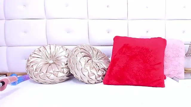 KendalStallyon online show from February 14, 2025, 4:31 pm