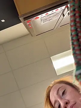 cinnatitties online show from October 31, 2025, 6:31 pm