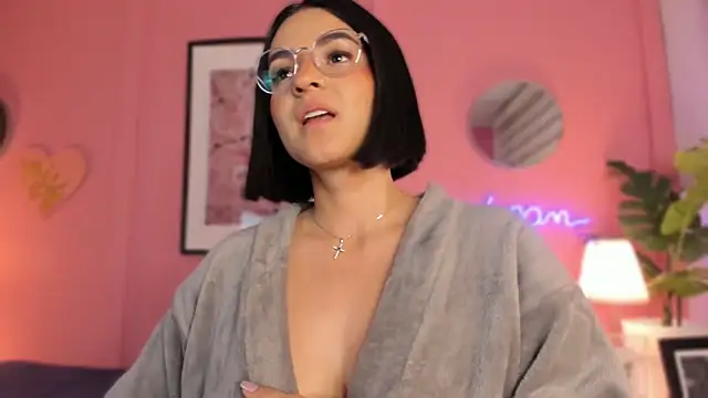 SoySaraa online show from February 21, 2025, 11:11 am