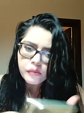 AriaRussell online show from June 25, 2026, 8:46 pm