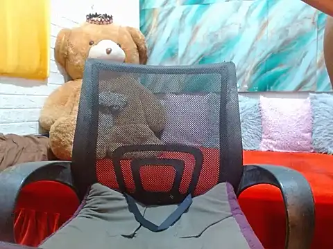 xxSexyBitch69xx online show from January 18, 2026, 9:57 am