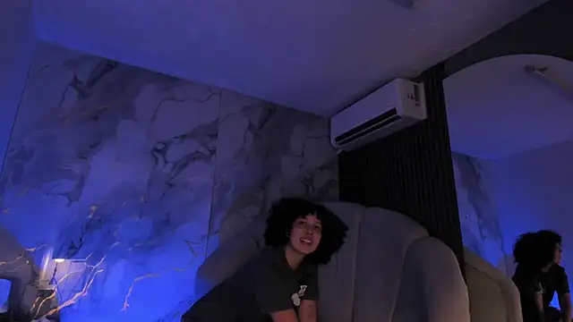 Katemoss70 online show from April 18, 2026, 12:20 pm