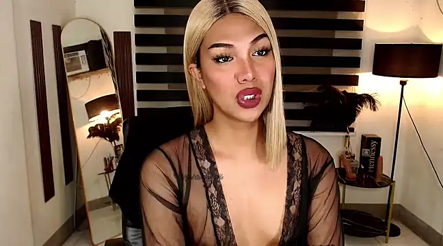 SarahAmber online show from February 26, 2025, 4:14 am