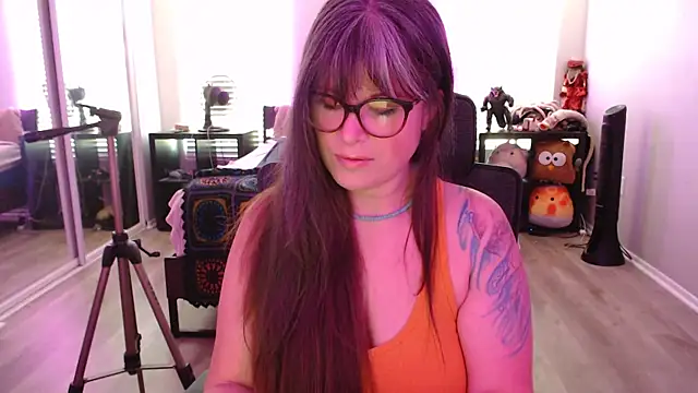 TheLenaAdams online show from September 9, 2025, 3:55 pm