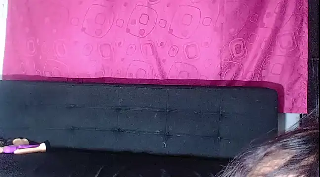 Snapshot of JulianaFoster chatting on February 26, 2025, 5:31 am JulianaFoster online show from February 26, 2025, 5:31 am