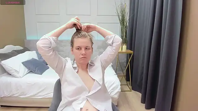 JadeSoft online show from February 1, 2025, 2:47 am