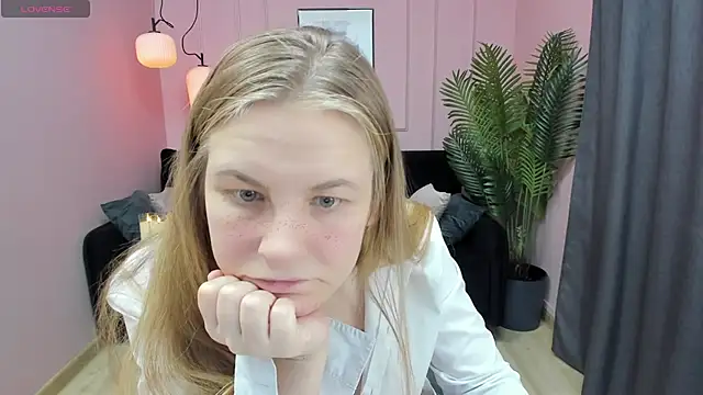 JadeSoft online show from February 5, 2025, 8:35 pm