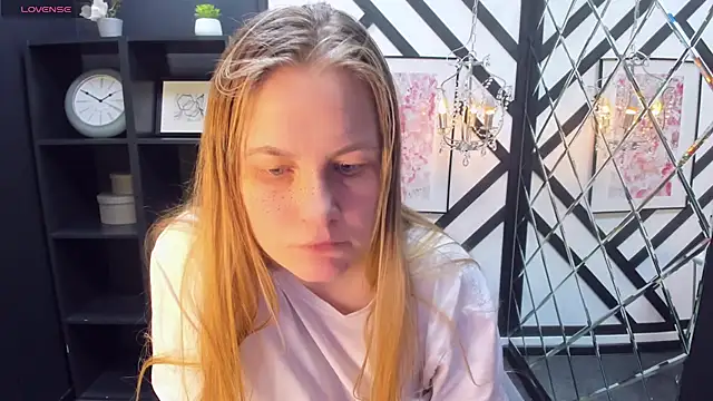 JadeSoft online show from February 7, 2025, 8:31 pm