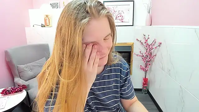 JadeSoft online show from March 22, 2025, 9:31 pm