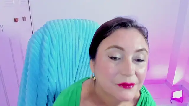 danielahot66 online show from November 23, 2025, 10:26 am