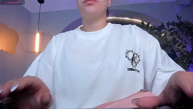 MartinnaBonnet online show from February 7, 2025, 10:29 am