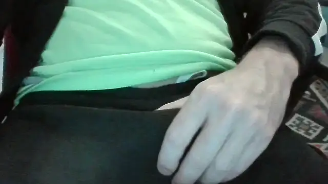 Snapshot of alessexxx24 chatting on September 30, 2025, 7:24 am alessexxx24 online show from September 30, 2025, 7:24 am