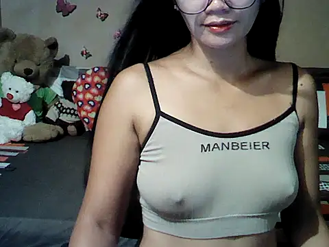 Mia Rein online show from July 15, 2026, 1:49 pm