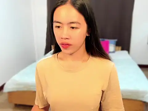 Emma Jones88 online show from September 17, 2025, 5:25 pm