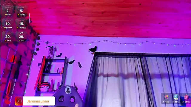 Snapshot of EmmaRusso chatting on September 28, 2025, 9:20 pm EmmaRusso online show from September 28, 2025, 9:20 pm