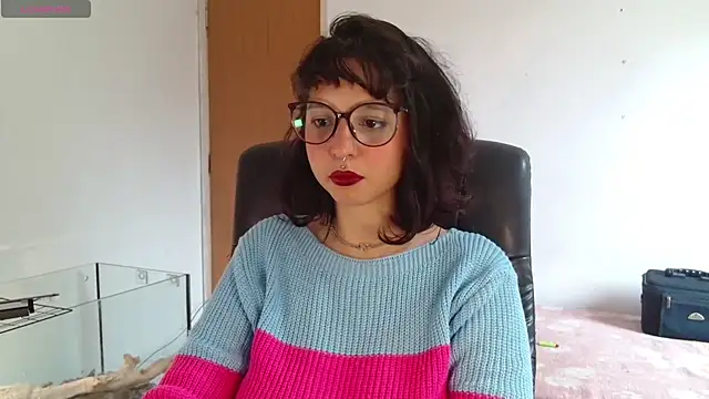 Snapshot of myamillor chatting on September 25, 2025, 1:04 pm myamillor online show from September 25, 2025, 1:04 pm